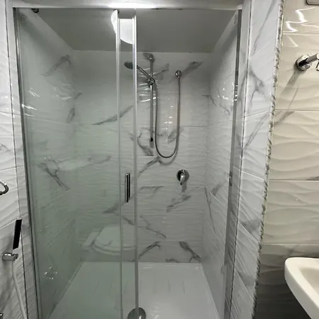 Gradoniroom26 Nápoles