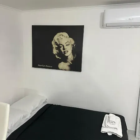 Gradoniroom26